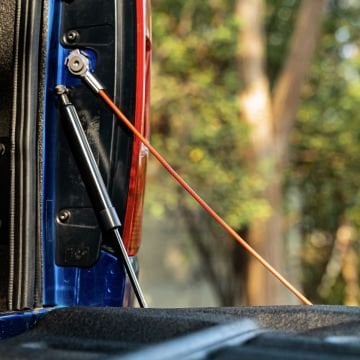 Yeni Volkswagen Amarok Bagaj Amortisörü