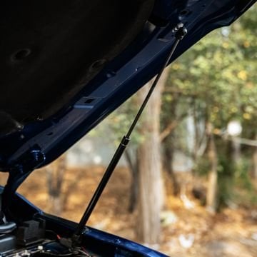 Yeni Volkswagen Amarok Kaput Amortisörü