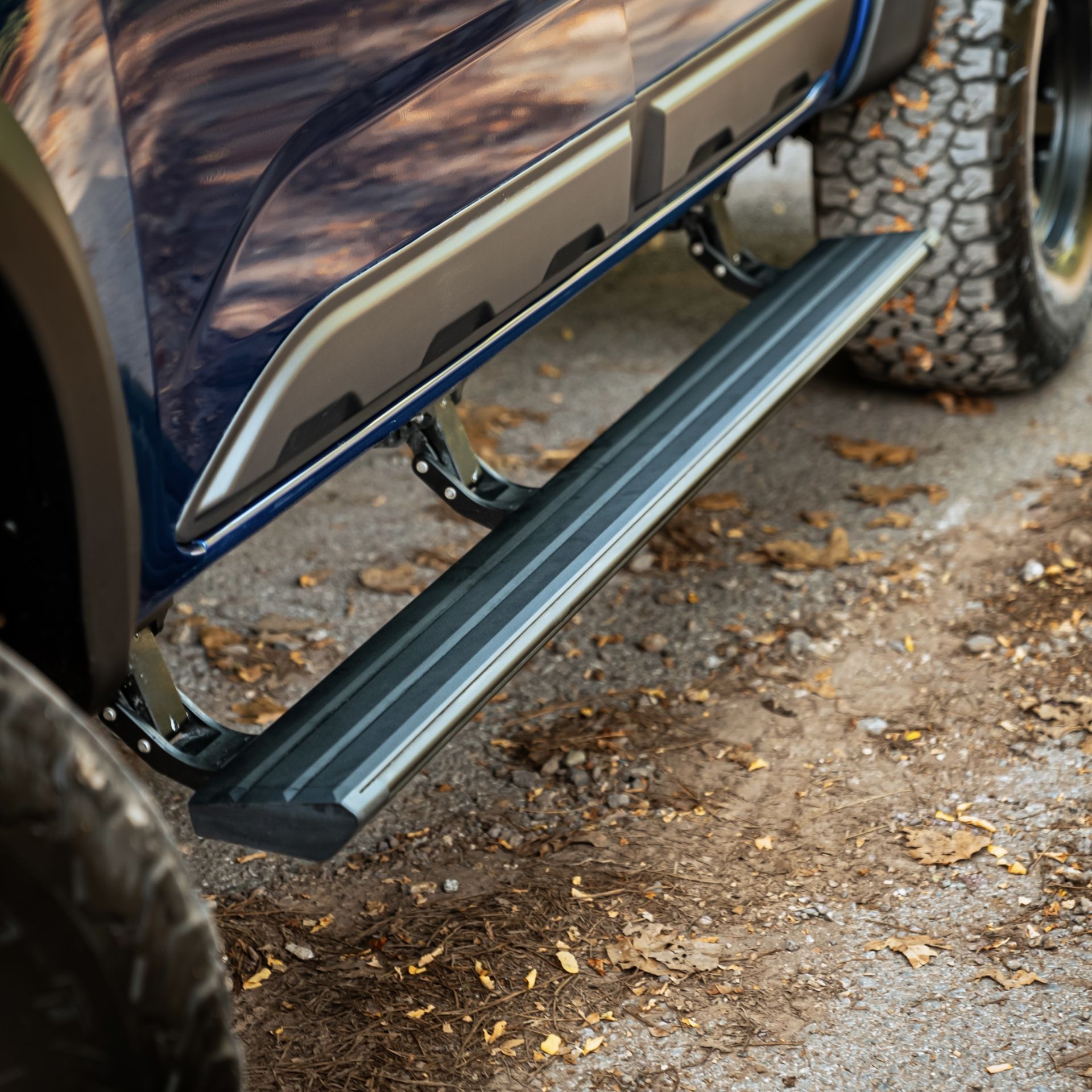 Yeni Volkswagen Amarok Elektrikli Basamak