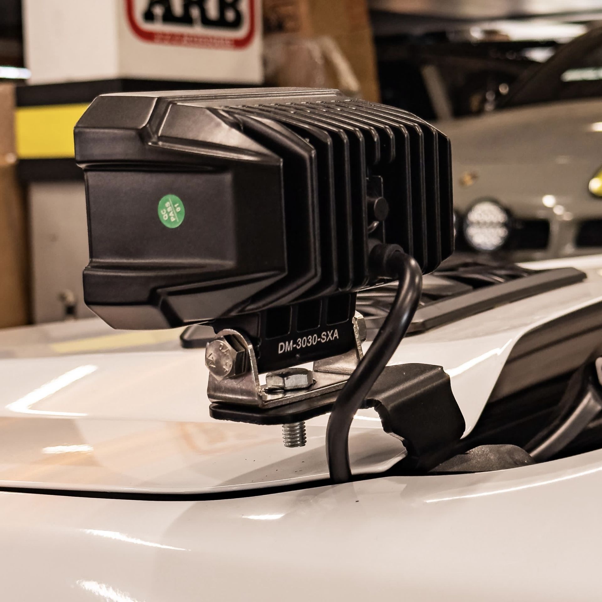 Ford Ranger T9 Kaput Üstü Led Ayağı